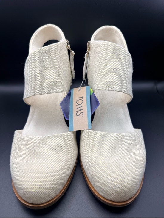 Toms Shoes - TOMS - Women’s Majorca Closed Toe Wedge Heels